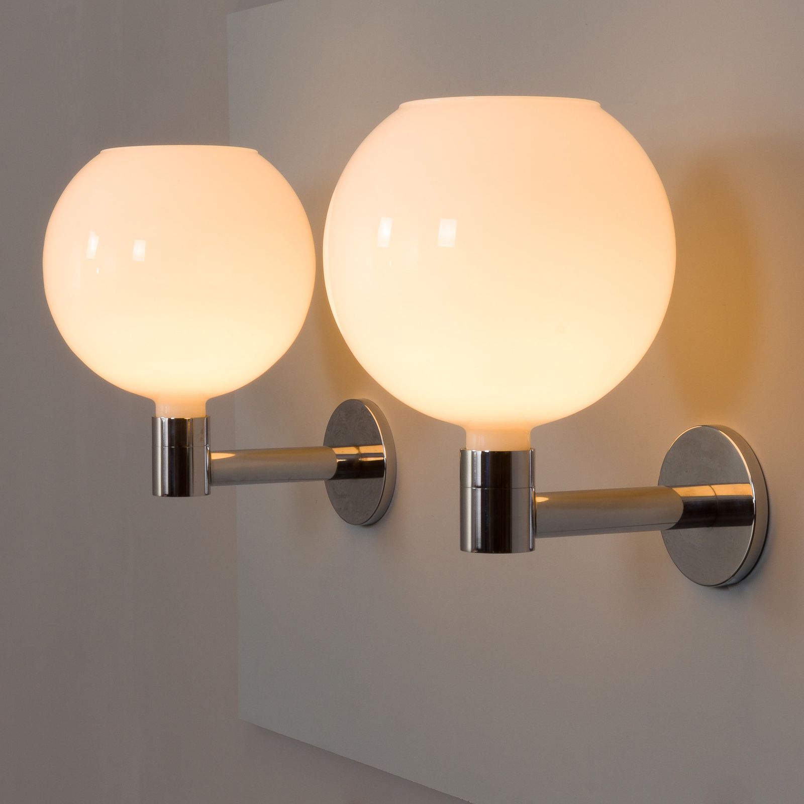 Franco Albini Wall Lamps For Sirrah, Italy 1970s photo Lighting