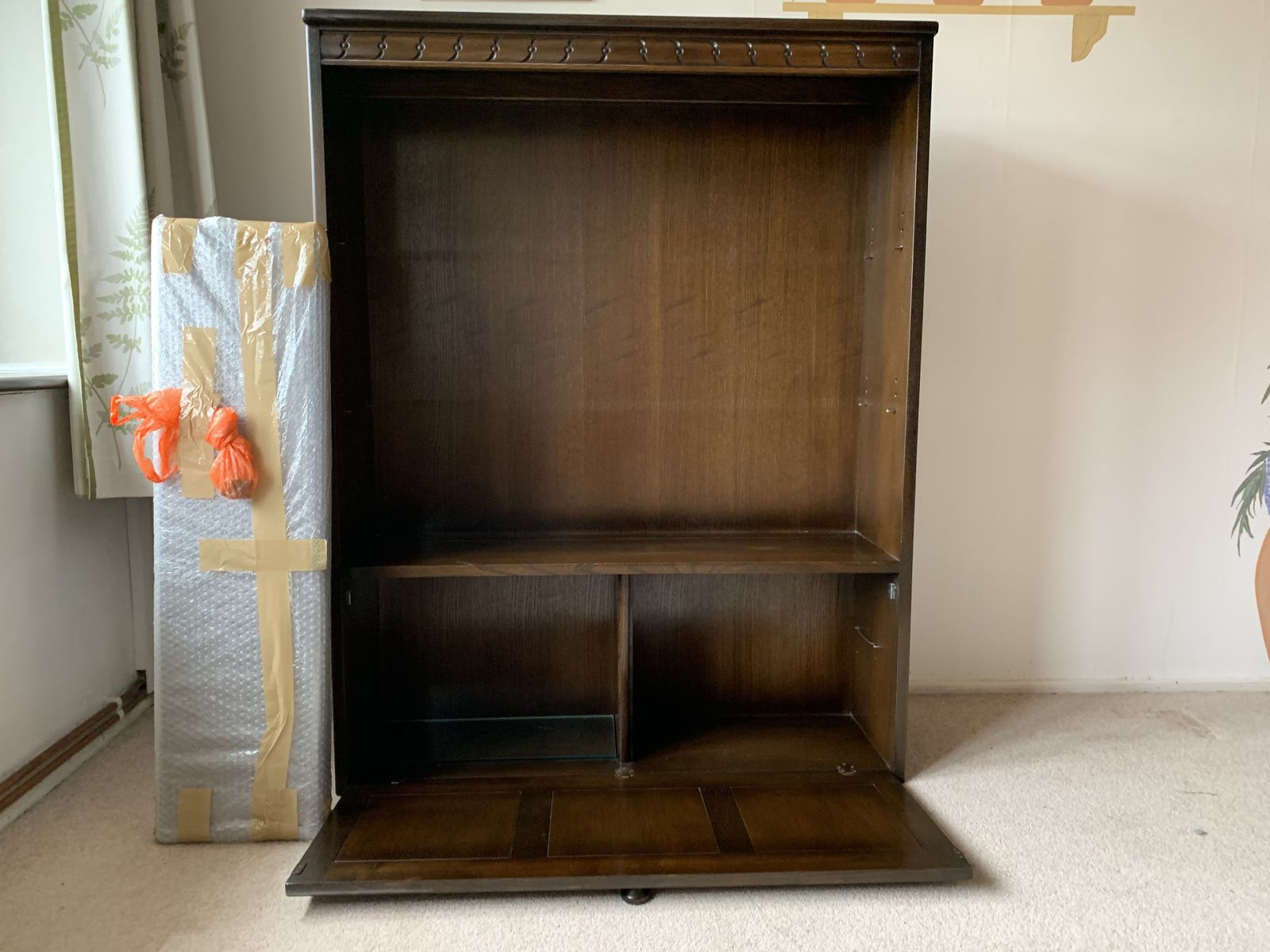 Ercol Dresser ( Top Part ) In Very Good Condition.
