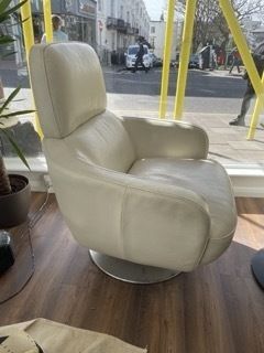 Cream Leather 60s Retro Design Swivel Armchairs X 2 photo for sale