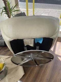 Cream Leather 60s Retro Design Swivel Armchairs X 2 photo 850.0