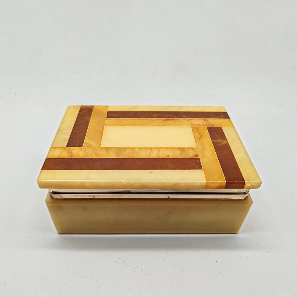 Vintage Box / Jewelry Box In Hand Carved Alabaster. Made In Italy   1970s