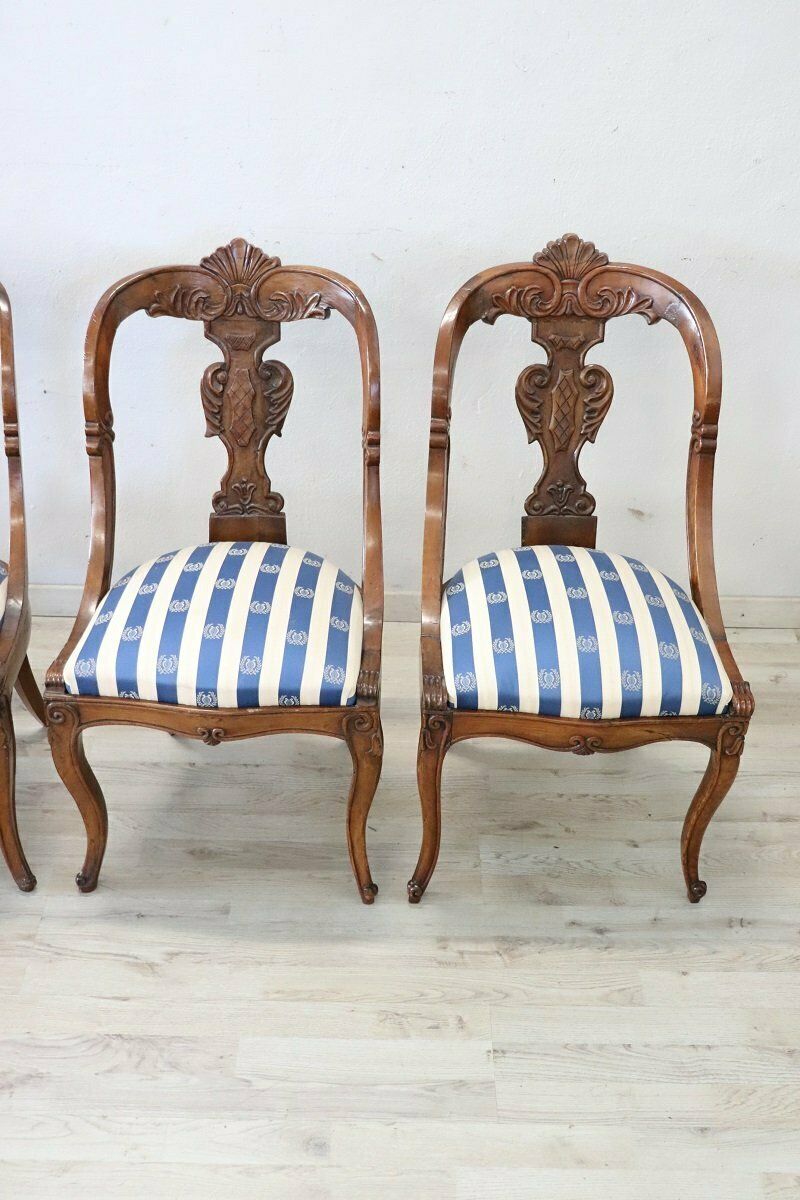 Dining Chairs In Carved Walnut, Early 19th Century, Set Of 4 photo for sale