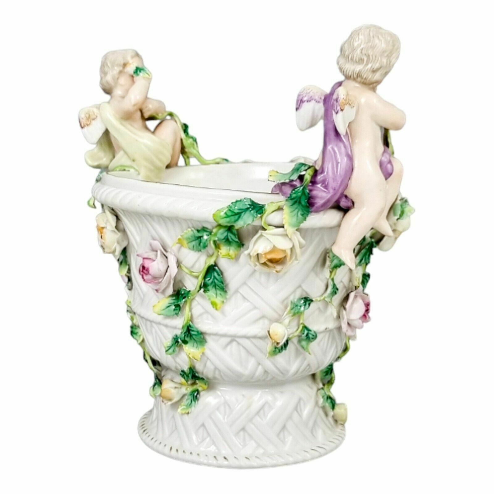 19th Century German Porcelain Basket Weave Vase With Rose Garlands And Cherubs photo vinterior