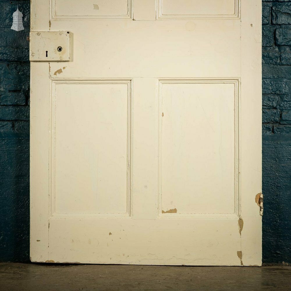 photo vinterior Pine Paneled Door, 6 Moulded Panel White Painted