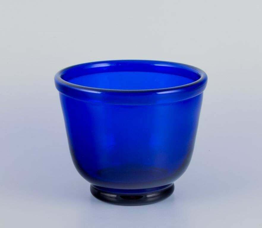 Pair Of Danish Art Glass Vases In Dark Blue Glass 1930/40s. photo furniture