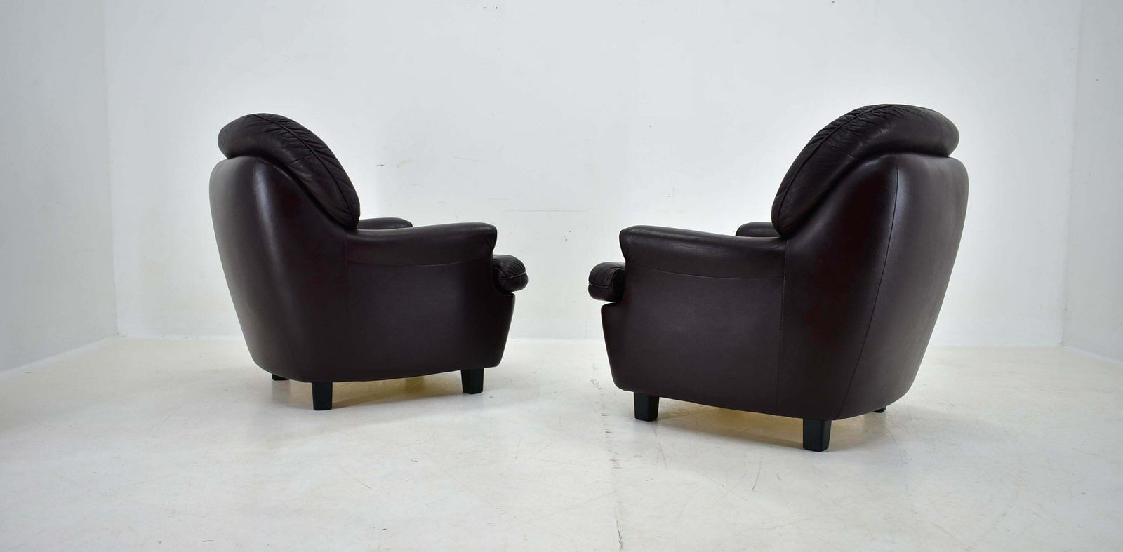 photo vinterior Design , Scandinavian , Leather Armchairs By Peem, 1970s, Finland