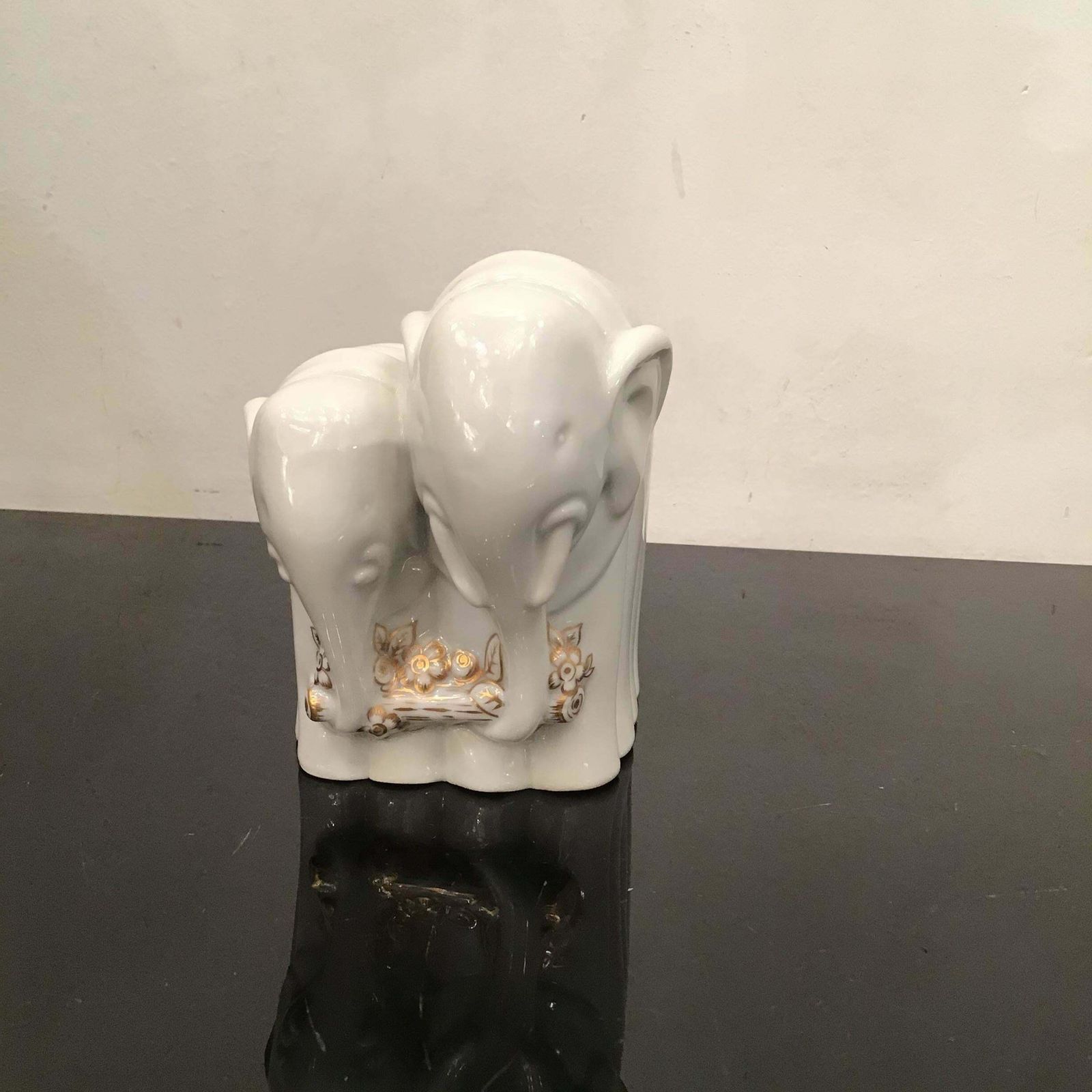 photo for sale Gio’ Ponti “ Elephant “ Porcelain Gold 1927 Italy