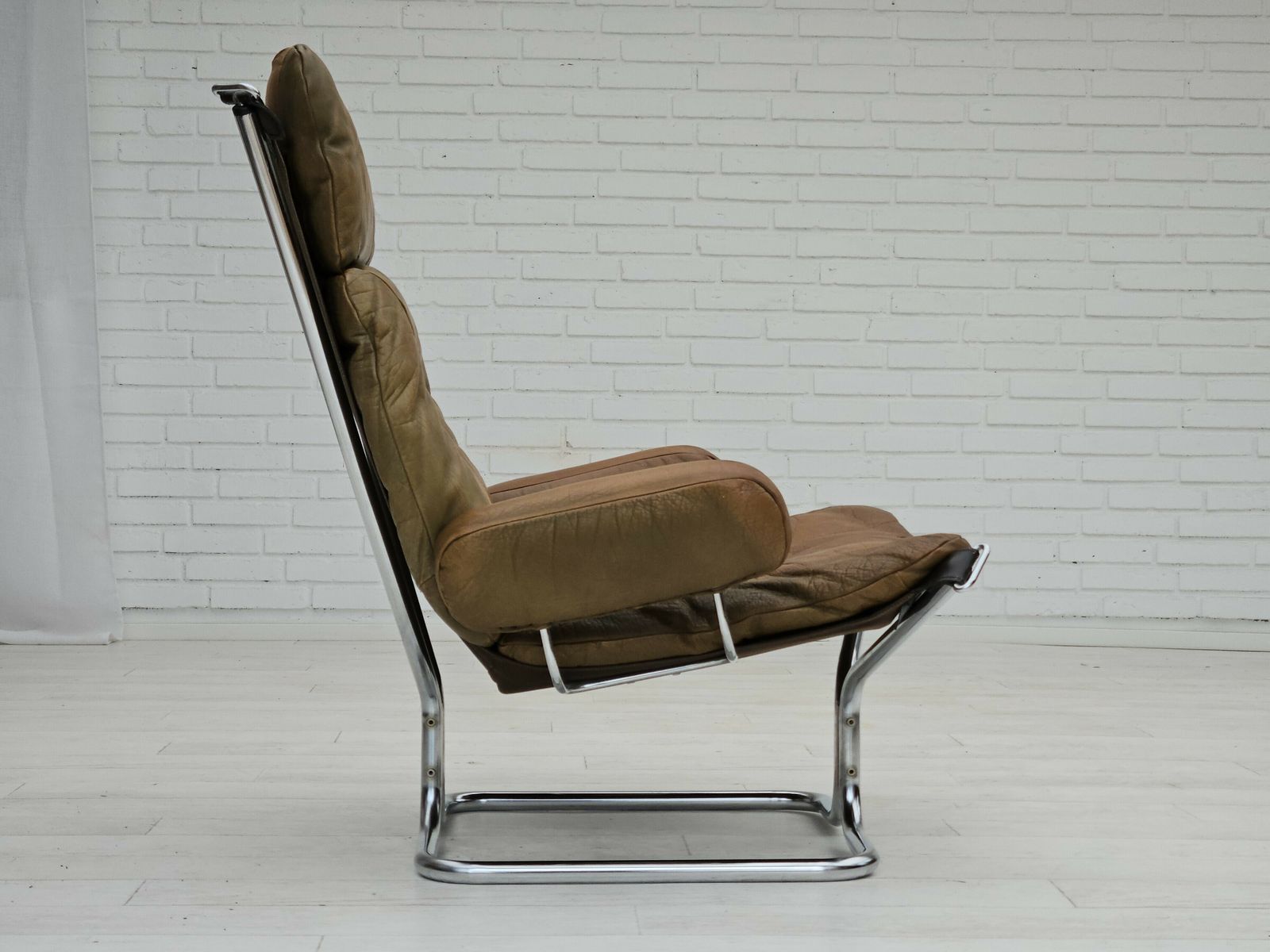 1970s, Norwegian Design By Harald Relling, Original Condition, Leather, Chrome Steel, Teak Wood, Canvas. photo Furniture