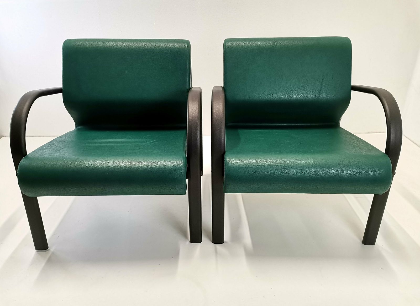 Vintage Z Shape Lounge Chairs / Modern Office Lounge Chair / 80s 90s Italian Design photo for sale