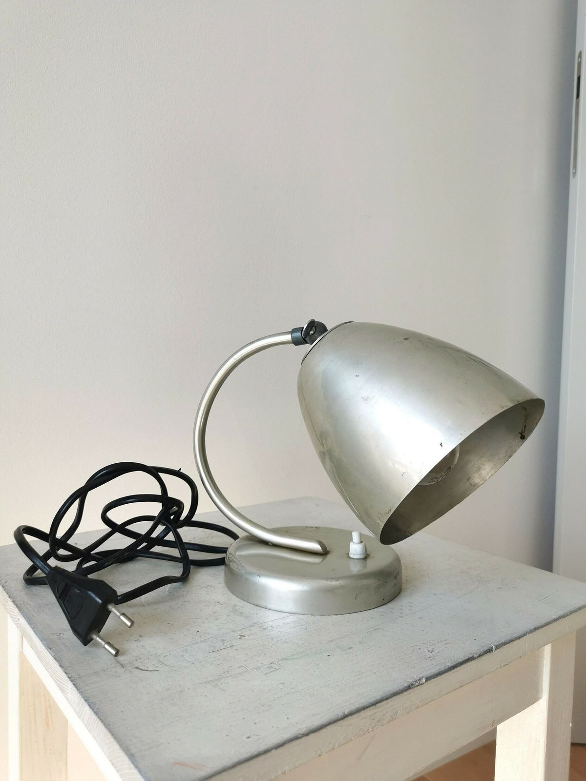 Vintage Table Lamp / 1970 Retro Light / Varnish Table Lamp / Mid Century / Gift / Nightstand Lamp / Desk Lamp