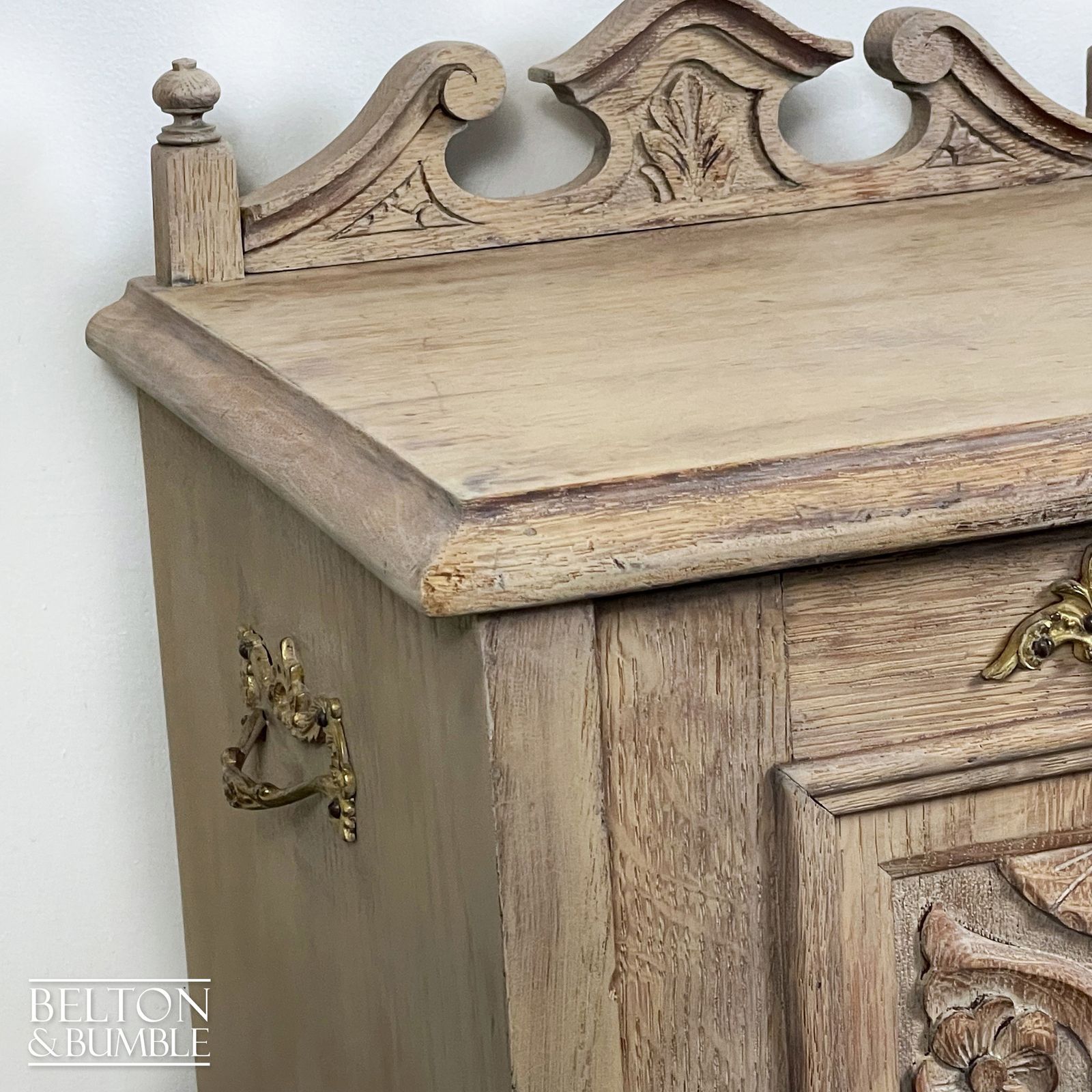 Antique Victorian Perdonium Wooden Cupboard With Integral Coal Scuttle And Coal Shovel. photo 245.0