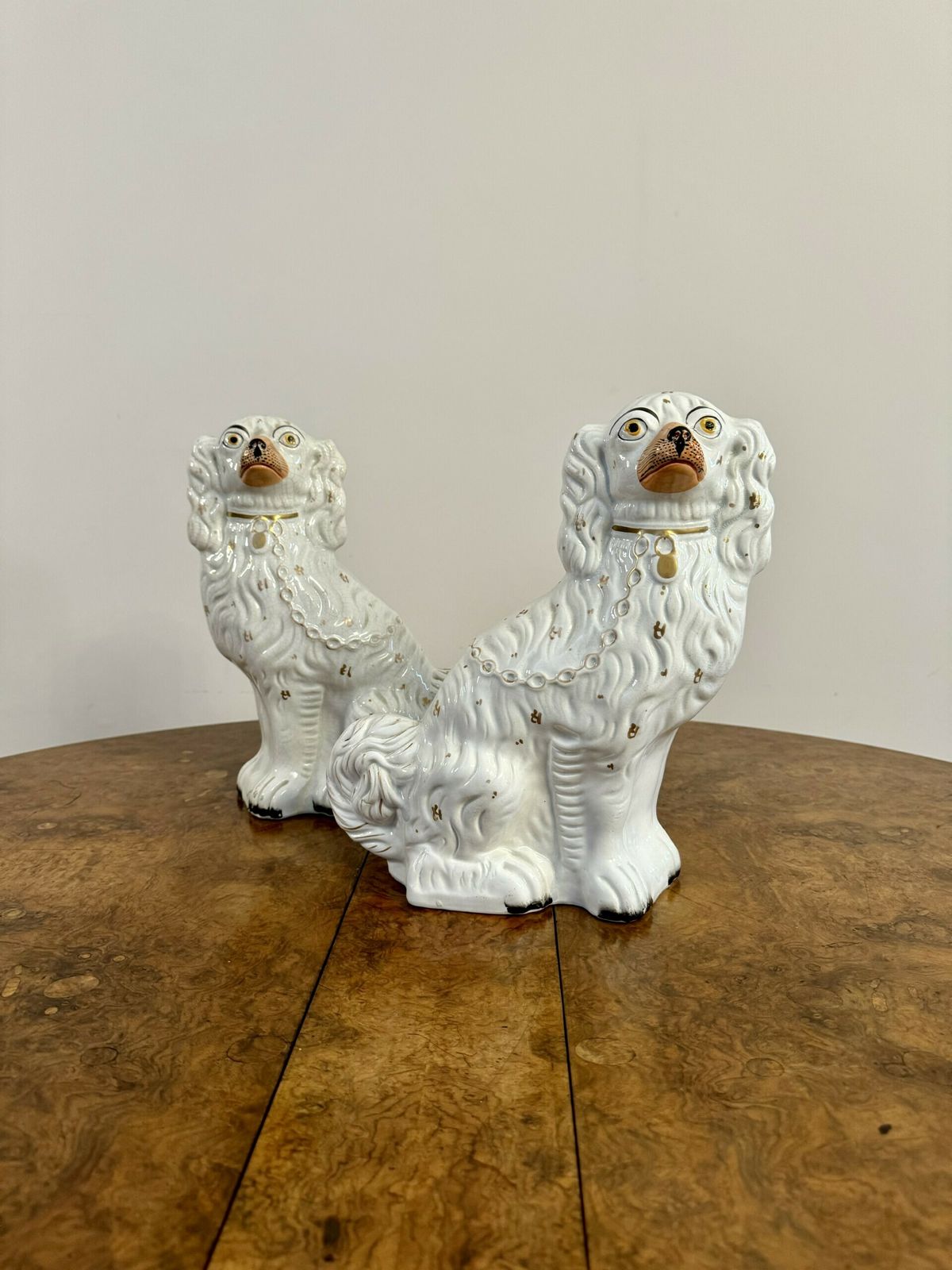 Large Pair Of Victorian Seated Staffordshire Spaniel Dogs photo vinterior