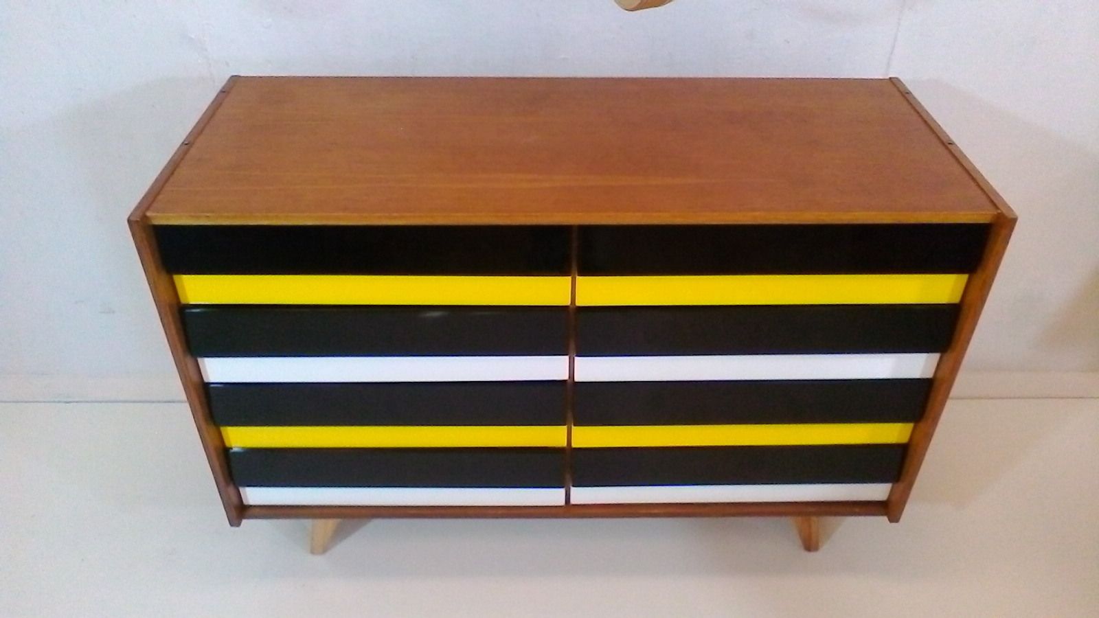 Retro Drawer Chest, 1960s, Jiří Jiroutka. photo vinterior
