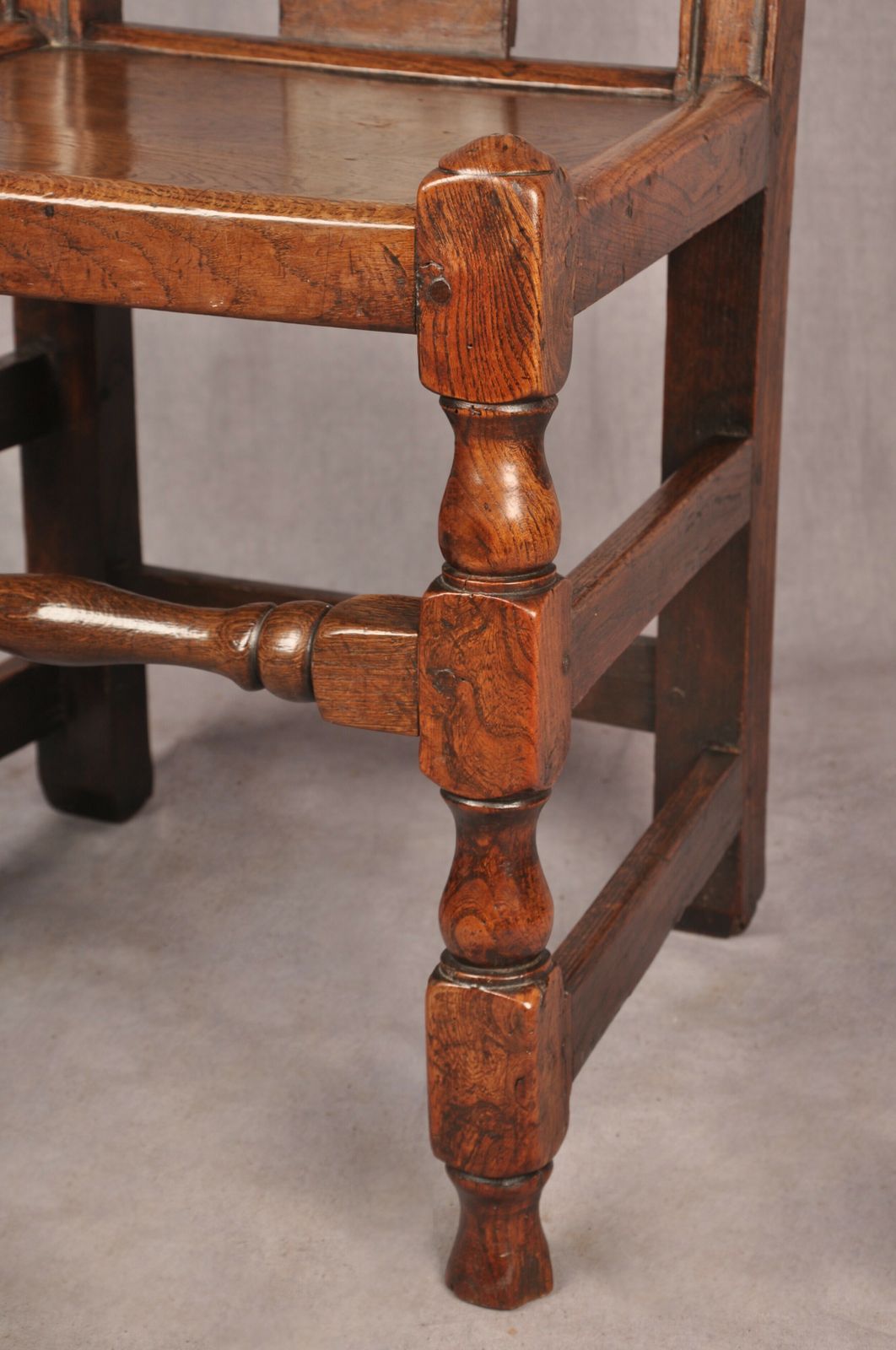 A Set Of Four Queen Anne Oak & Elm Chairs photo vinterior