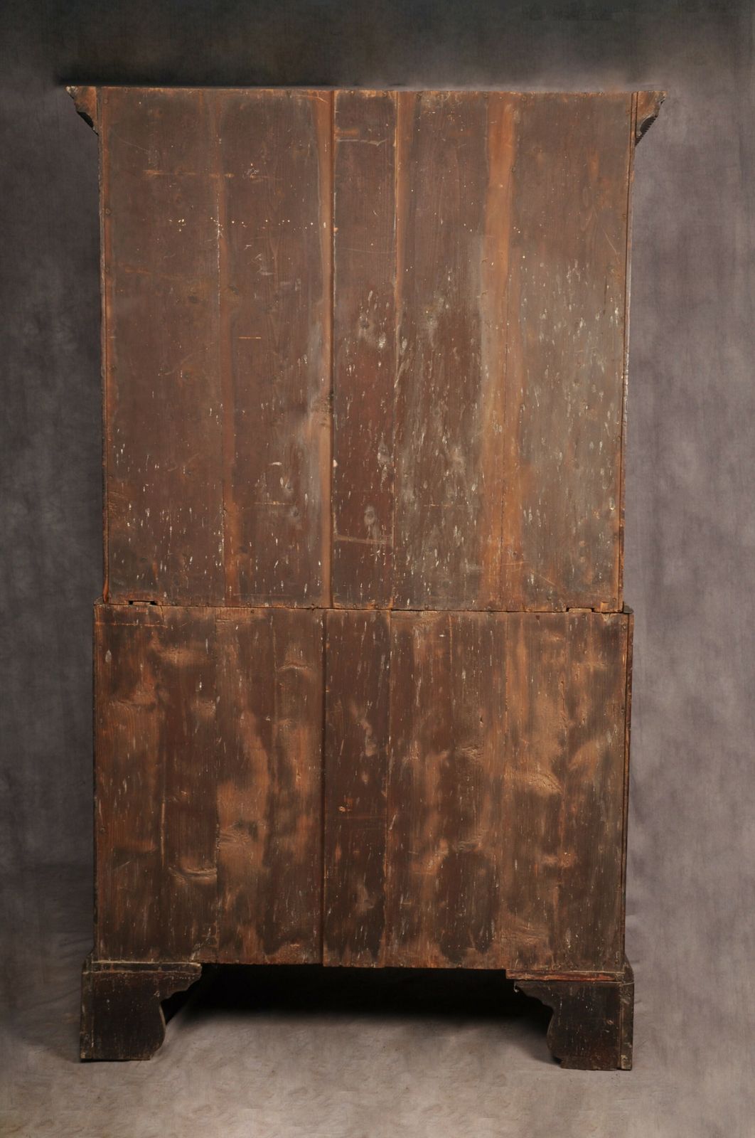 photo furniture 18th Century Mahogany Tallboy, 1700s