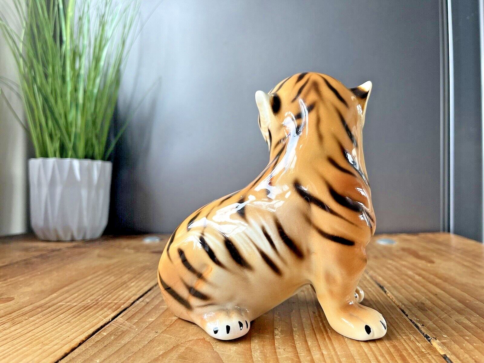Mid Century 50s Italian Bassano Ceramics Hollywood Glam Tiger Cub Ornament Italy photo vinterior