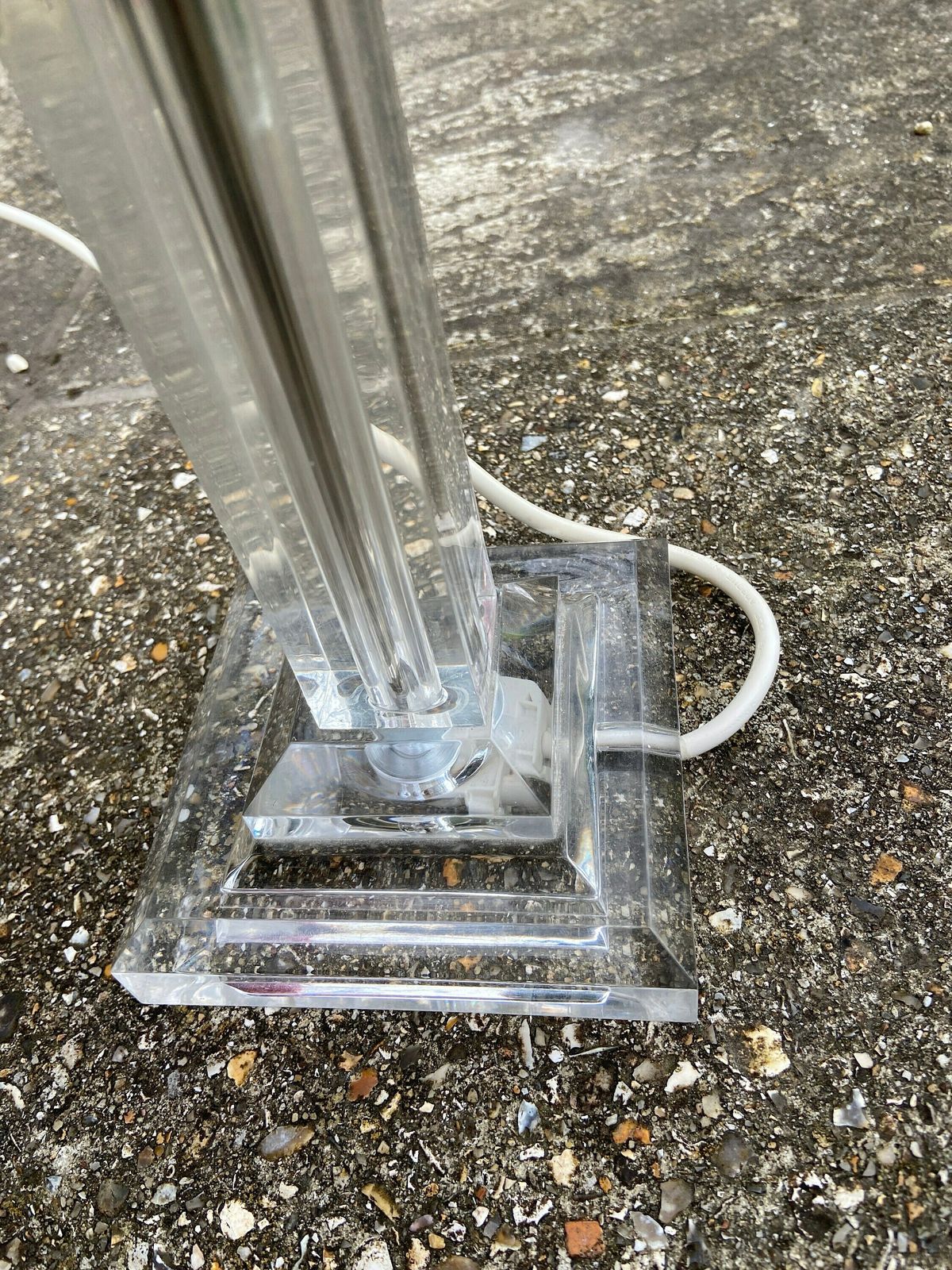 Vintage Geometric Cubic Perspex Lamp With New Shade   Working Condition photo buy