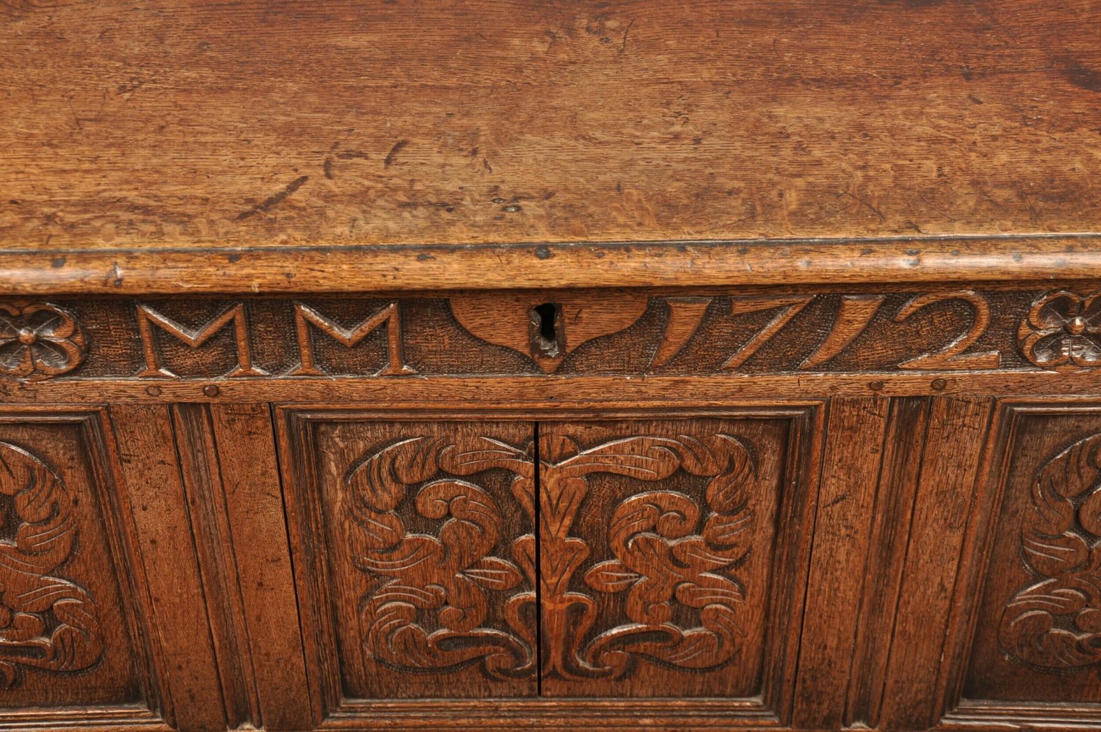photo for sale Queen Anne Oak Mule Kist, 18th Century And Earlier