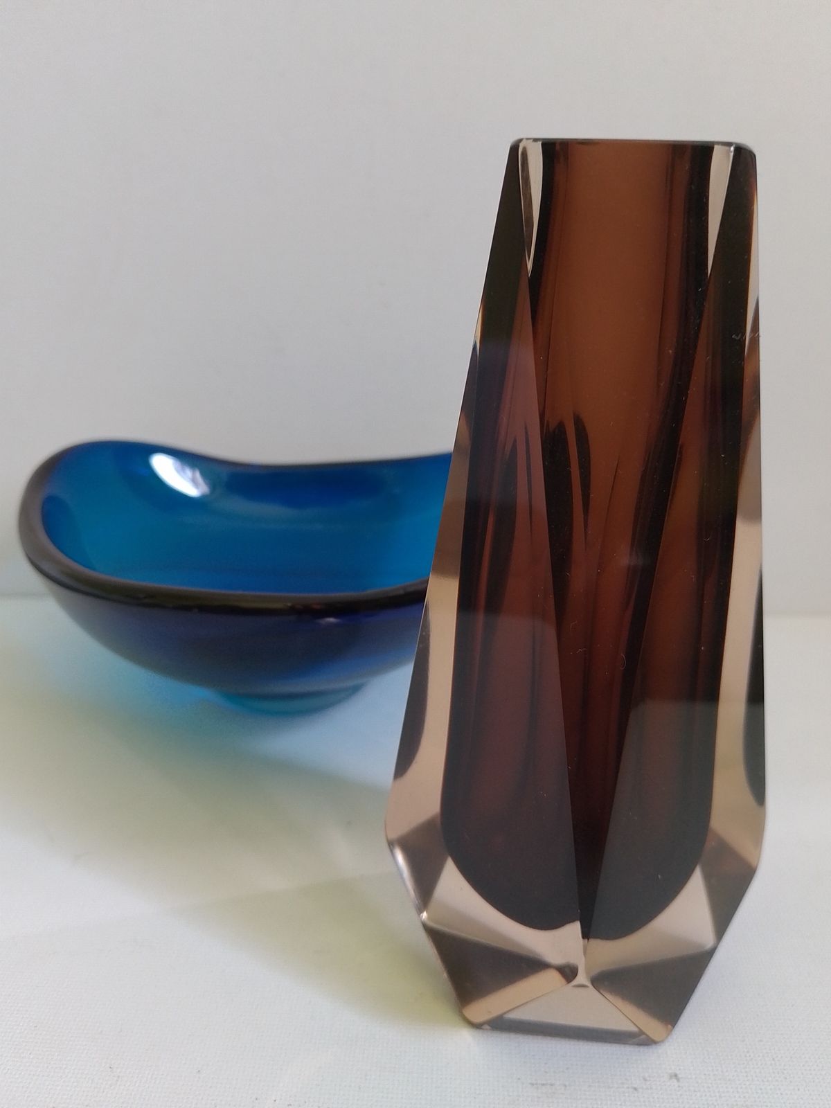 Murano  Glass Faceted Cinnamon Sommerso Vase Designed By Flavio Poli For Seguso photo vintage