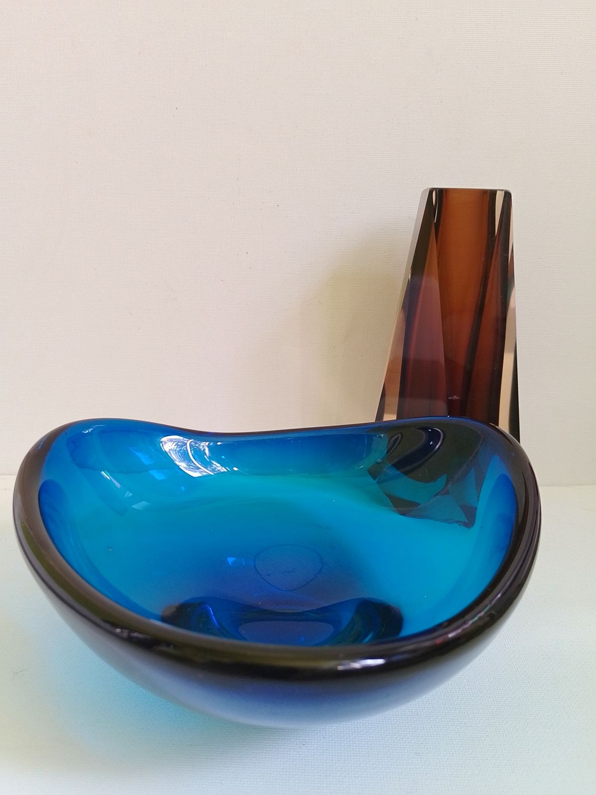 photo furniture Murano  Glass Faceted Cinnamon Sommerso Vase Designed By Flavio Poli For Seguso