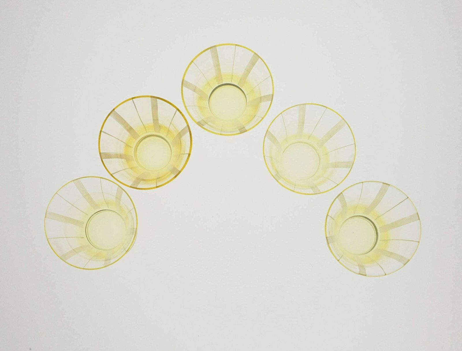 Antique Set Of Ten Yellow Art Deco Glassware, Liquer Glass Set, Art Deco Glass, Vintage Champagne Glasses, Vintage Glasses, Engraved Glasses photo vinterior