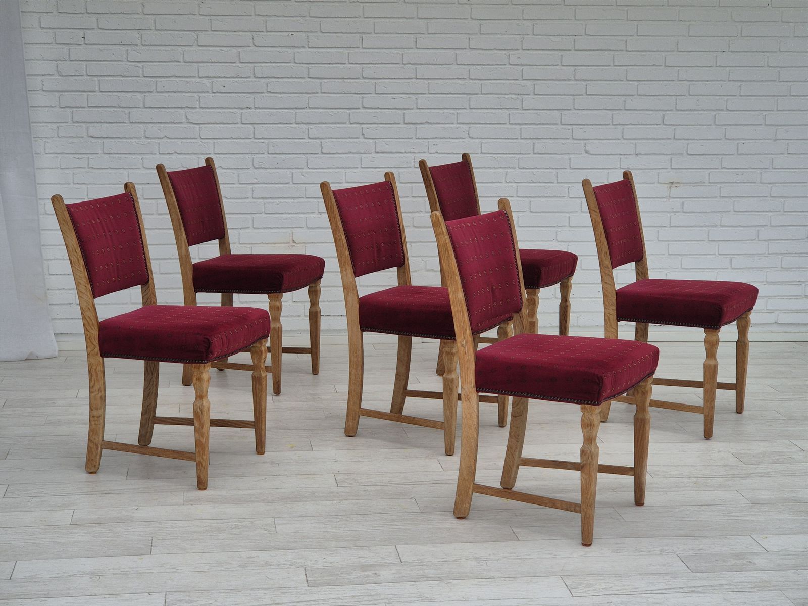 Jaren 1970 – Set Van 6 Deense Eetkamerstoelen, Zeer Goede Staat, Eikenhout. photo furniture