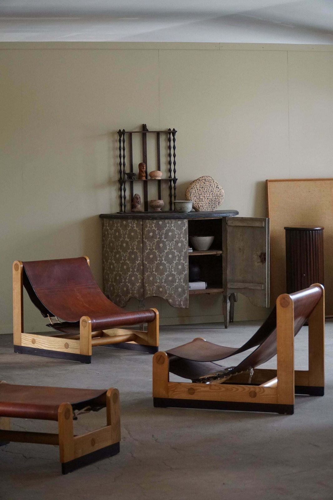 Francesco Lucianetti, Lounge Chairs In Leather & Elm, Italian Modern, 1960s photo buy