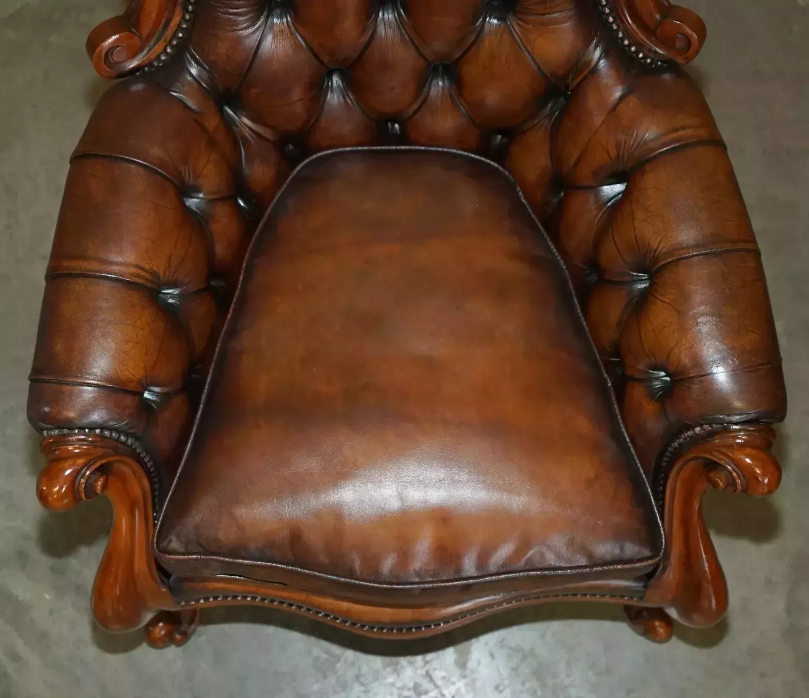 photo furniture Pair Of Antique Show Framed Victorian Chesterfield Brown Leather Armchairs