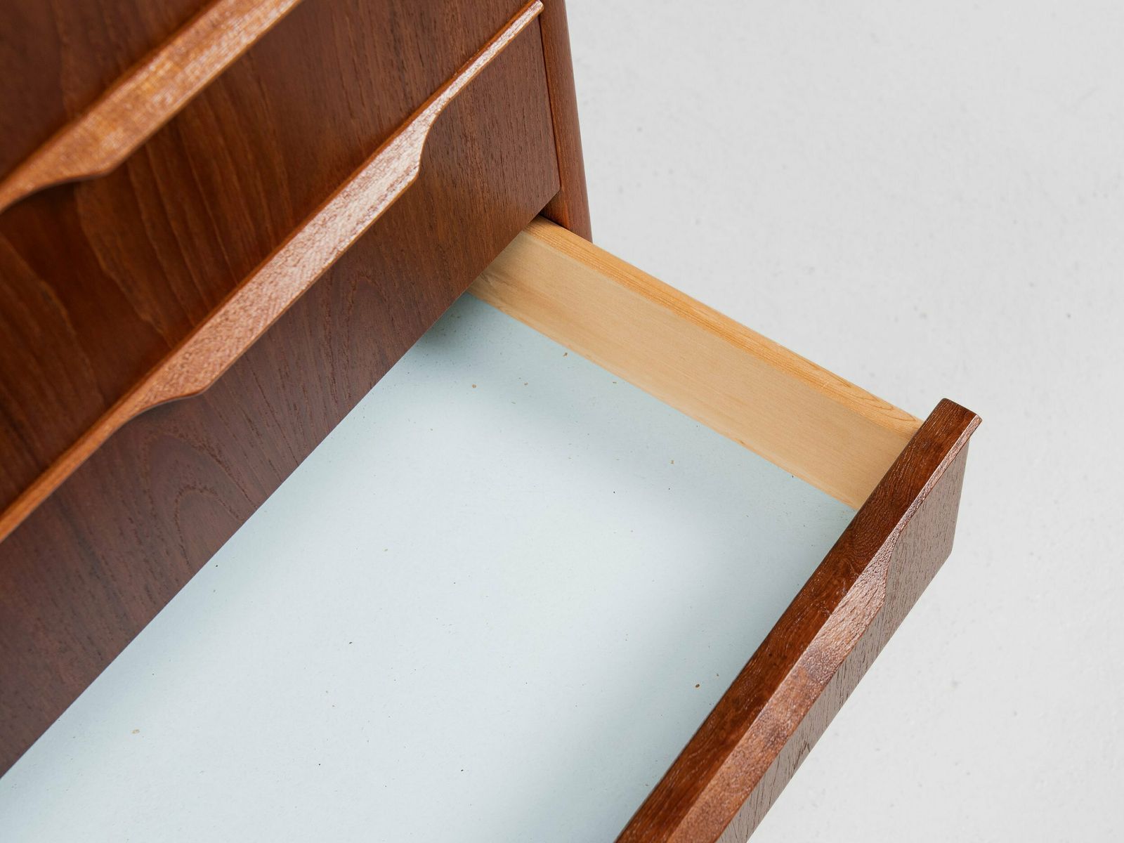 Midcentury Danish Chest Of 6 Drawers In Teak 1960s   Long Drawer Handle With 2 Handles photo 1833.0