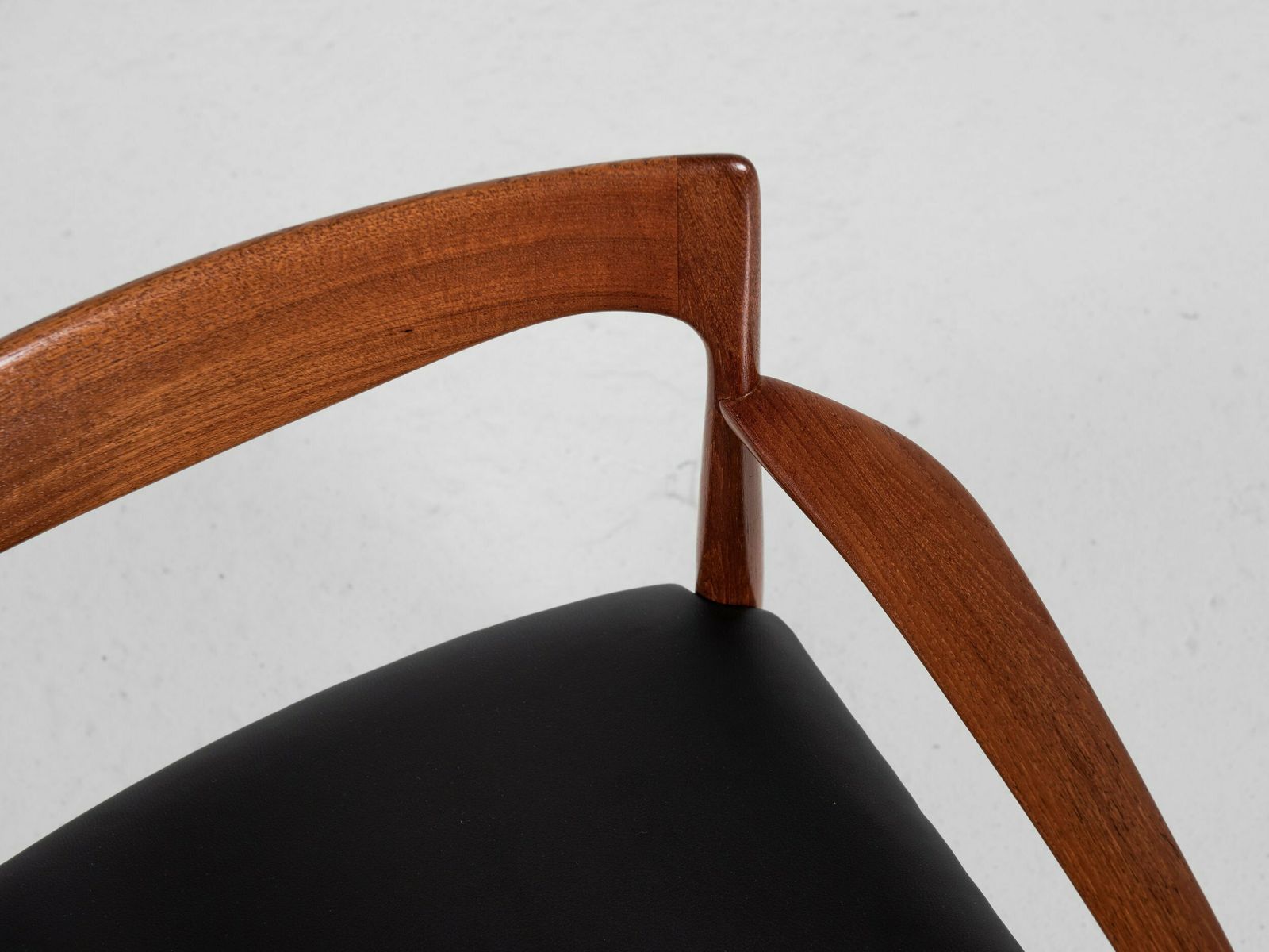 Midcentury Danish Chair With Armrests In Teak And New Skai By Arne Vodder For Vamo 1960s photo Furniture