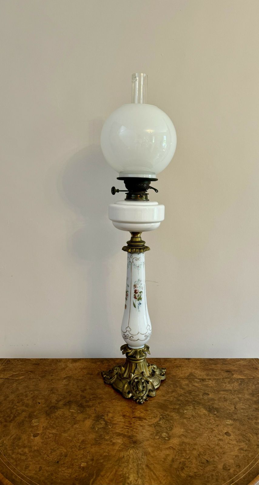 Fantastic Quality Victorian Oil Lamp photo 695.0