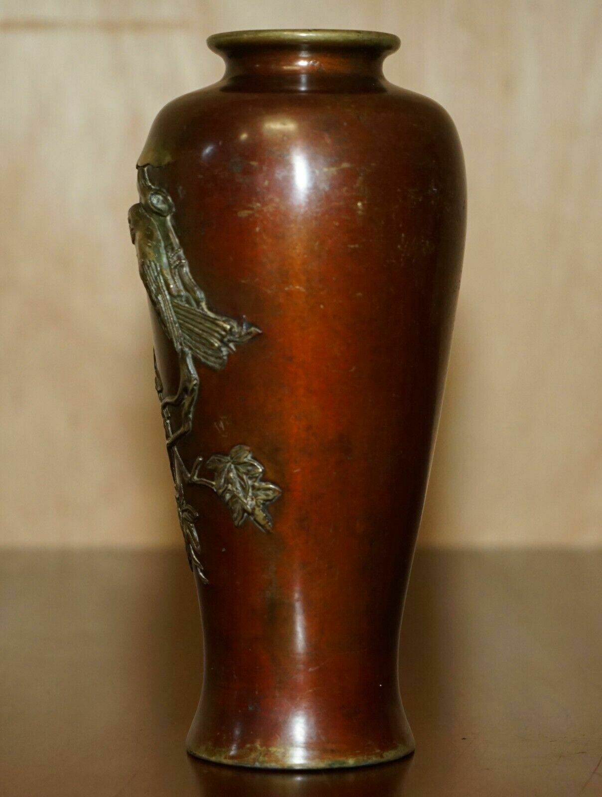 photo furniture Stunning Signed Antique Circa 1870 Japanese Vase Depicting A Bird On A Branch
