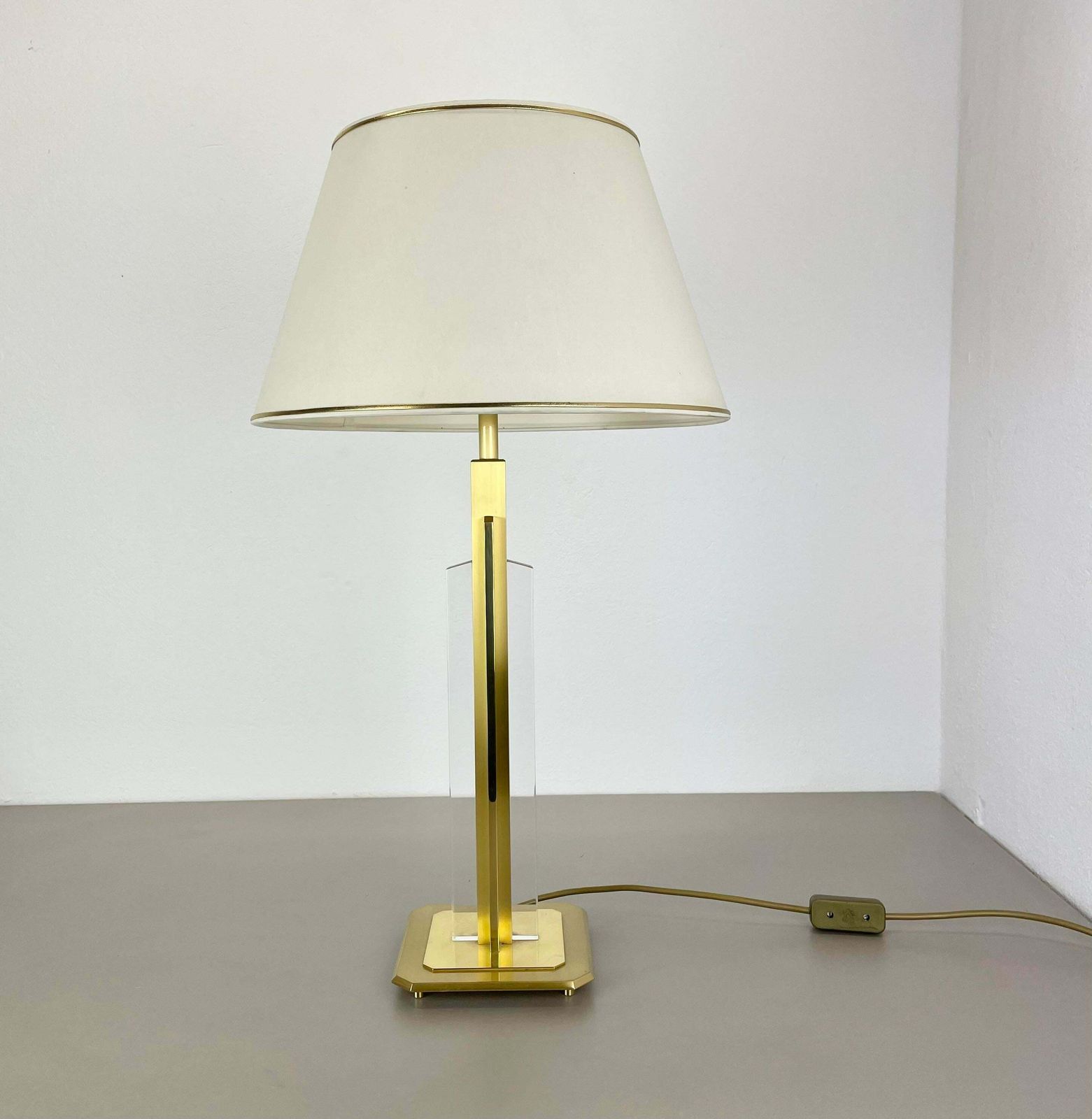 Heavy 71cm Hollywood Regency Style Brass And Acryl Table Light, Italy 1970s photo furniture