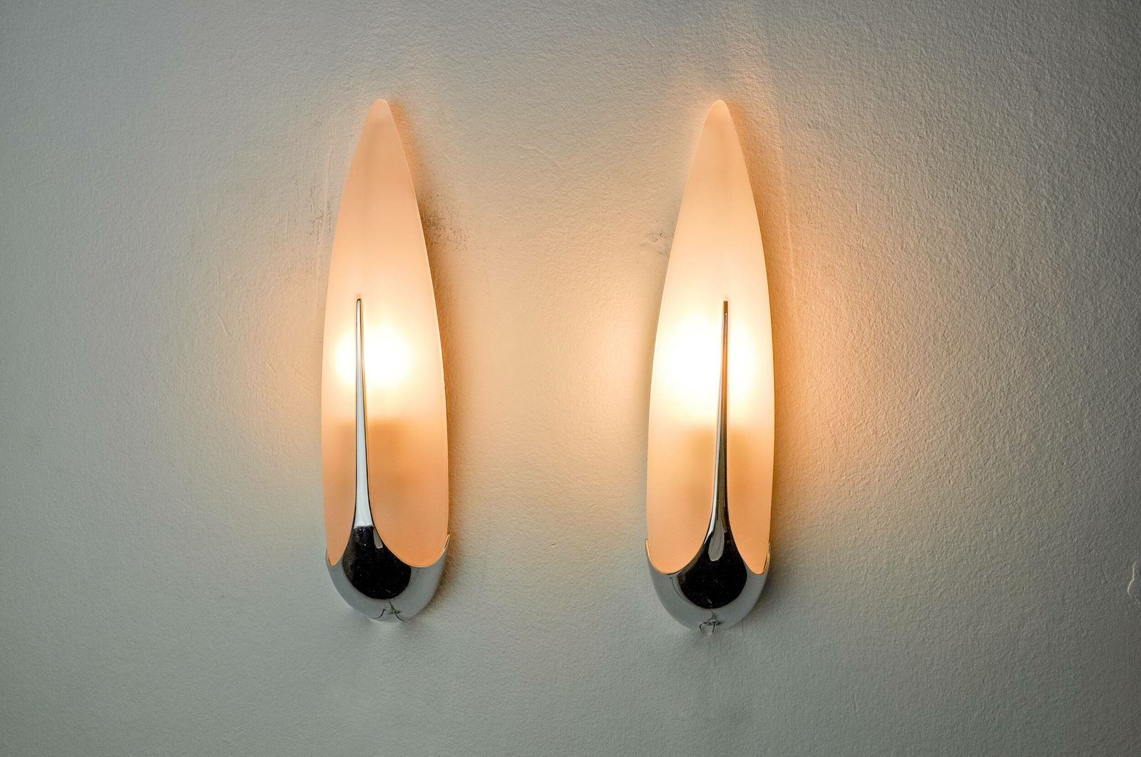 Pair Of "Epis" Wall Lights By Idearte, Smoked Glass And Silver Metal, Spain, 1980 photo 1281.0