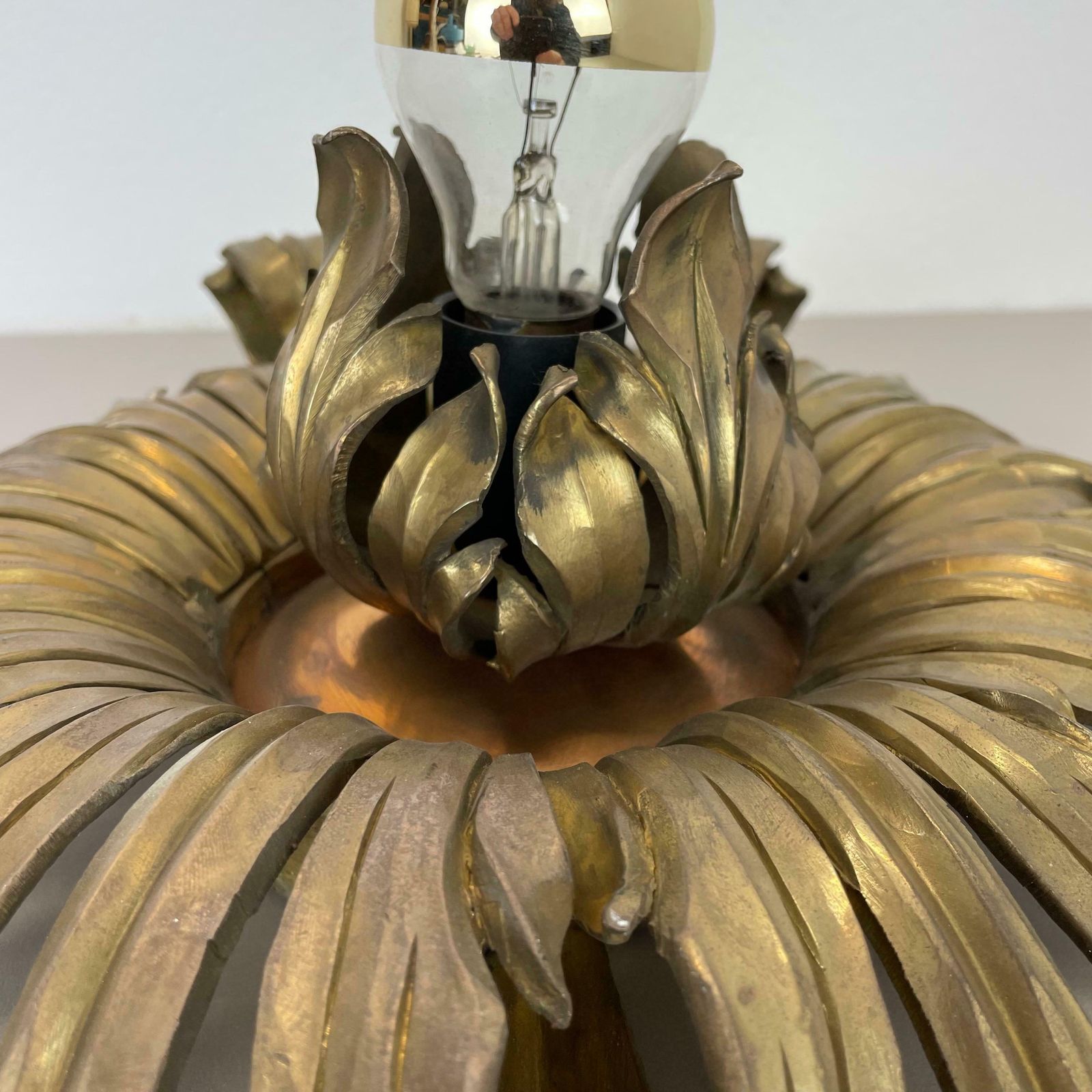 photo vintage 45cm Handmade Brass Stilnovo Style Floral Theatre Wall Ceiling Light, Italy 1970