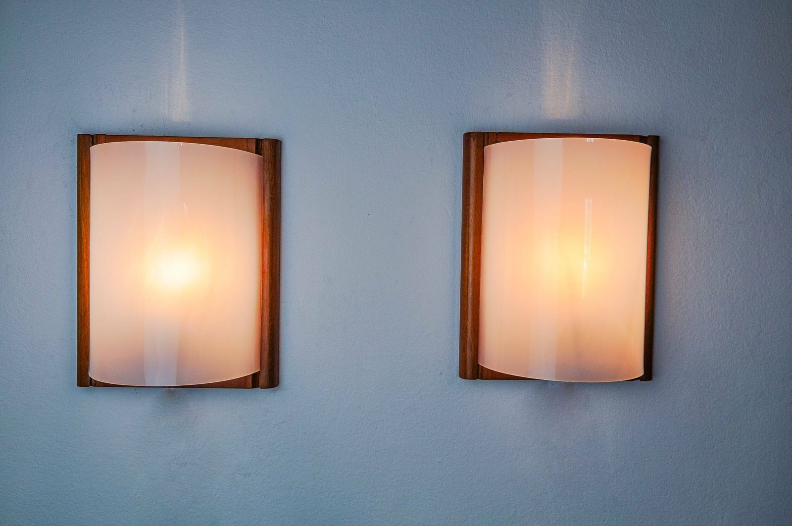 Pair Of Pine And Methacrylate Wall Lights, Mediterranean Design, Spain, 1980 photo vinterior