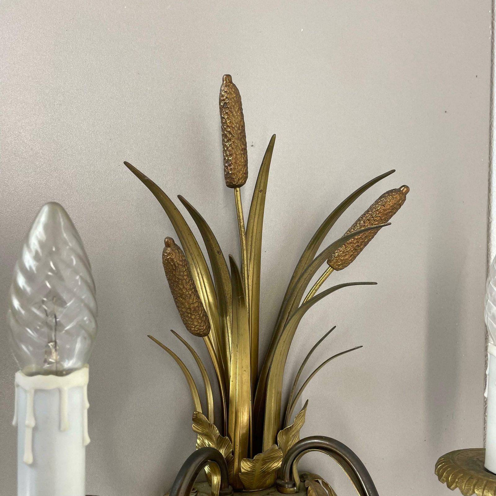 photo buy Set Of 2 Heavy Brass Florentiner Wall Lights By Maison Charles, France 1970s