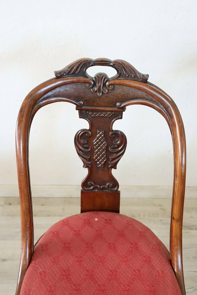 Furniture Early 19th Century Dining Chairs In Carved Walnut, Set Of 2 photo