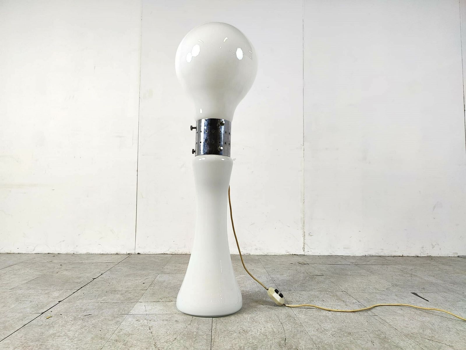 Birillo Floor Lamp By Carlo Nason For Mazzega, 1960s photo vintage
