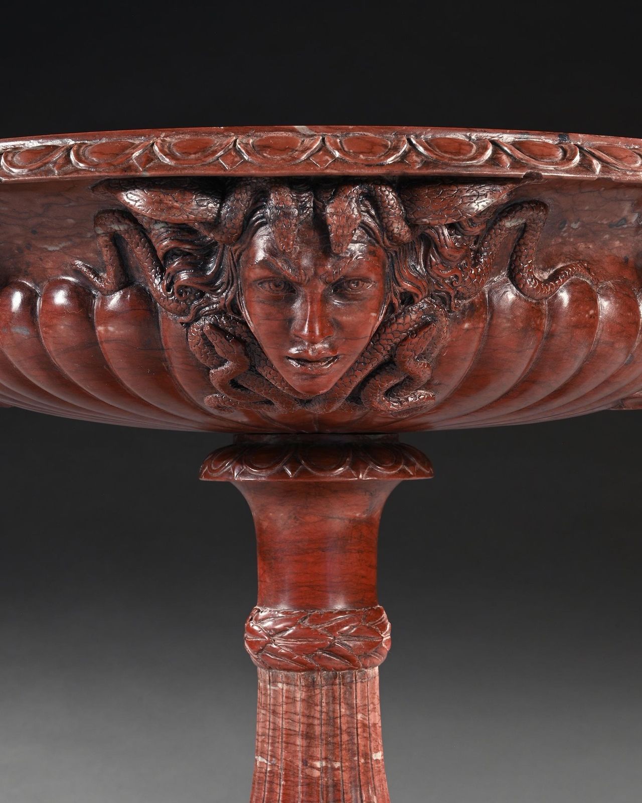 A Huge Italian Grand Tour Rosso Antico Marble Mug Attributed To Benedetto Boschetti Mid 19th Century photo vinterior