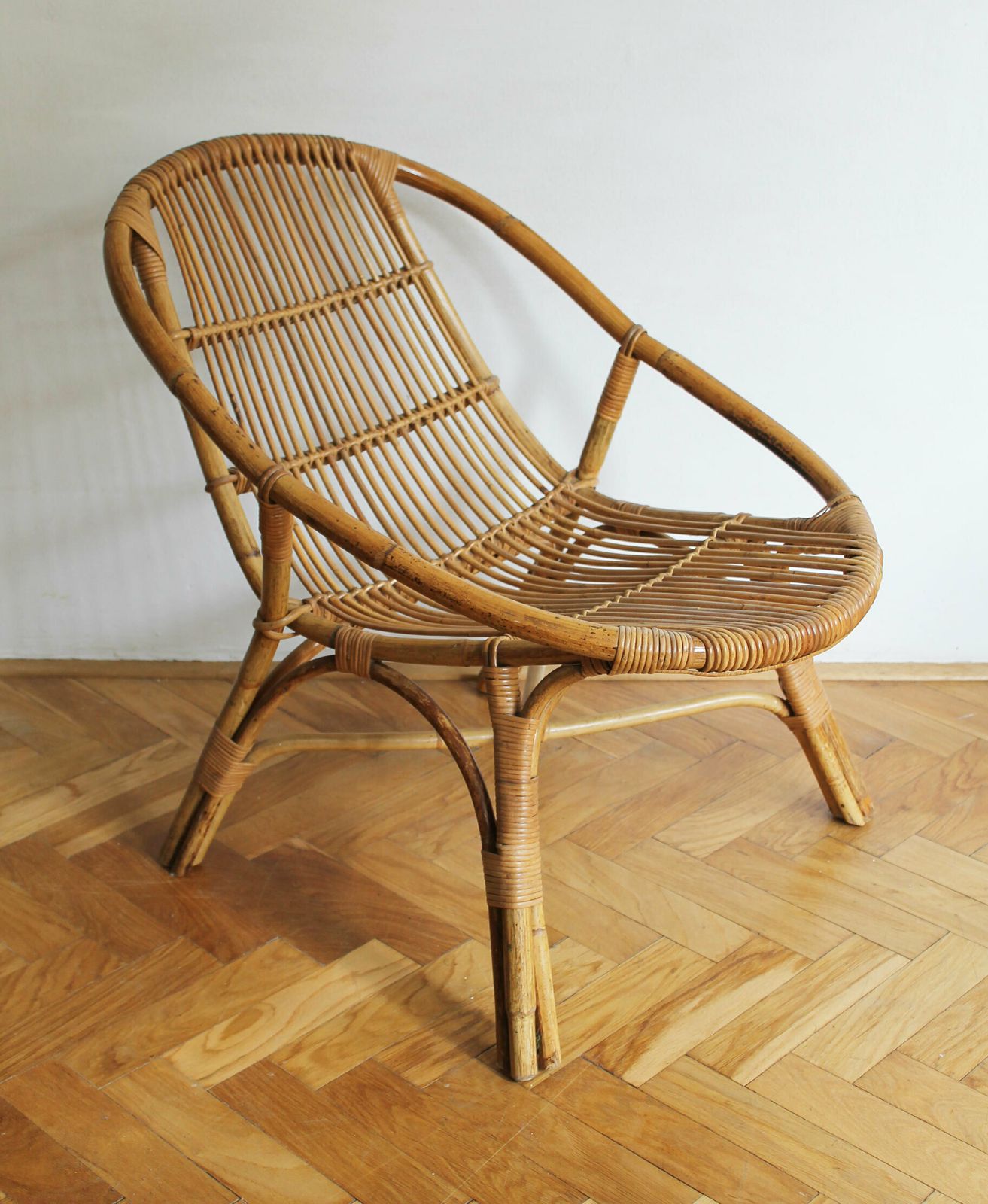 1960's Set Of Four Rattan Armchairs And Side Table By Jaroslav Prochazka For Uluv photo buy