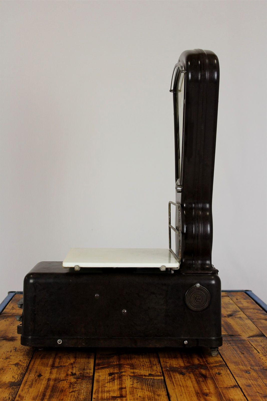 Semi Automatic Large Bakelite Grocery Scale, Czech Republic, 1930s photo vinterior