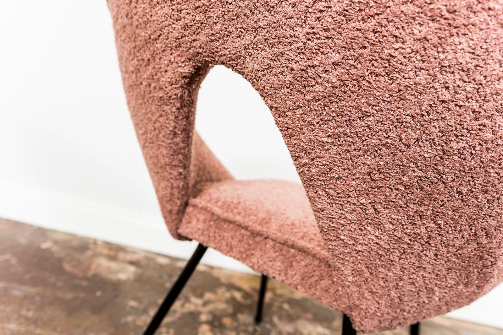 Pink Shell Cocktail Chair, 670's photo vintage