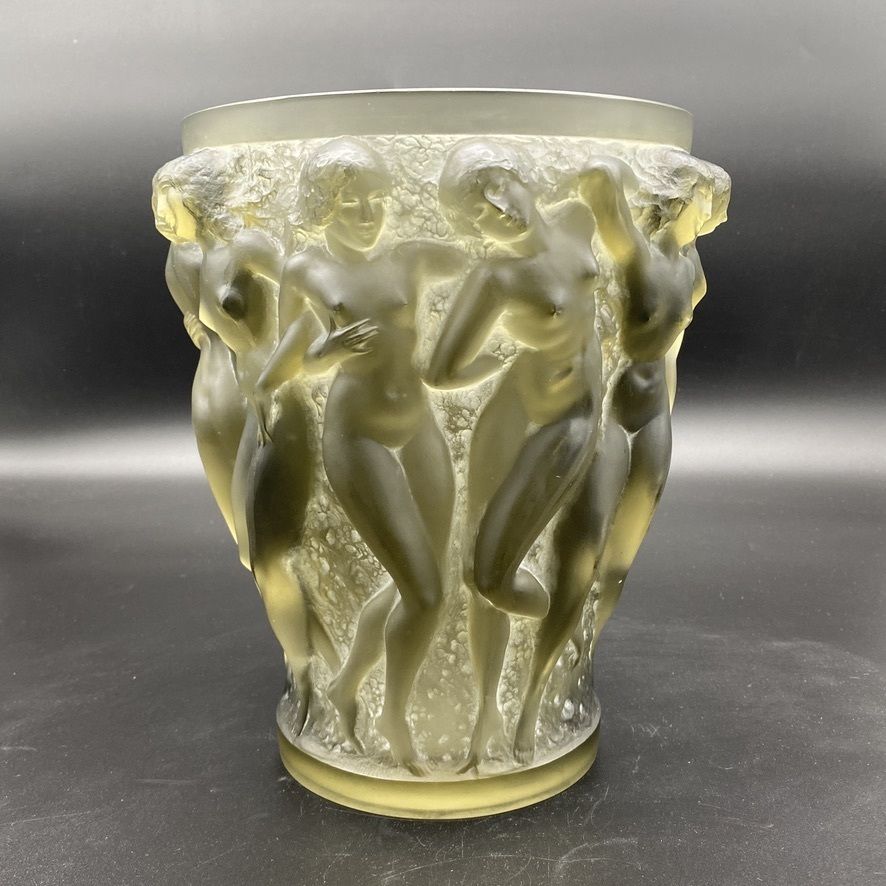 One R.Lalique Bacchantes Vase In Grey And White Patinated Glass. photo furniture