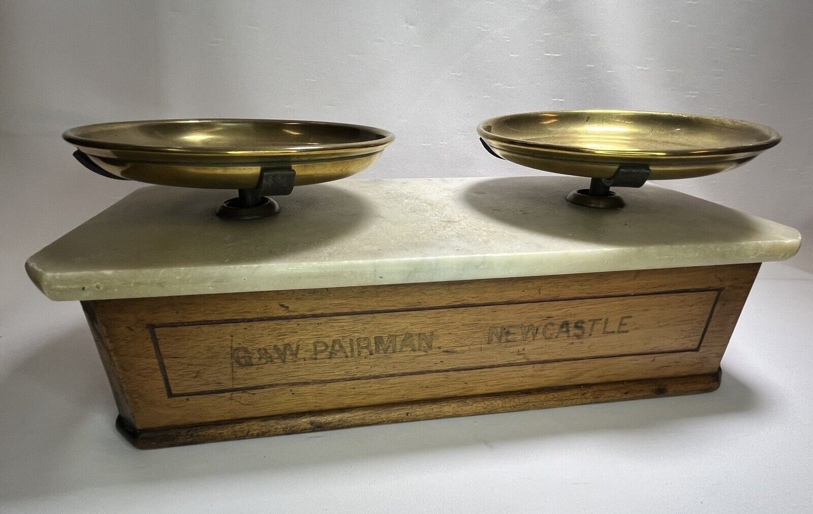 photo furniture Antique French Marble & Wood Counter Scales & Weights G&W Pairman Bonfils Monneret Paris