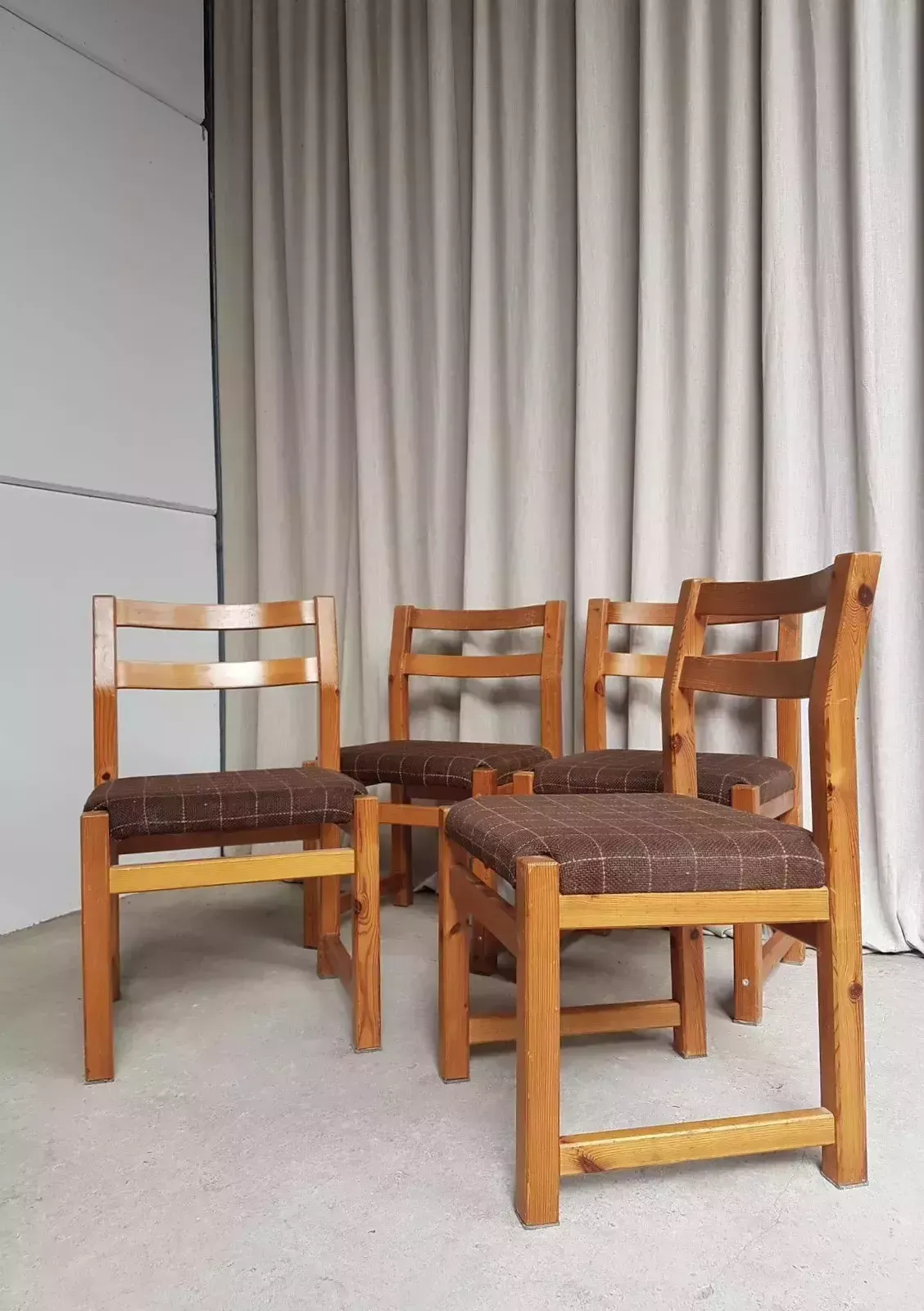 Vtg Late Mid Century Danish Set Of 4 Solid Pine Brutalist Dining Chairs R439 photo for sale