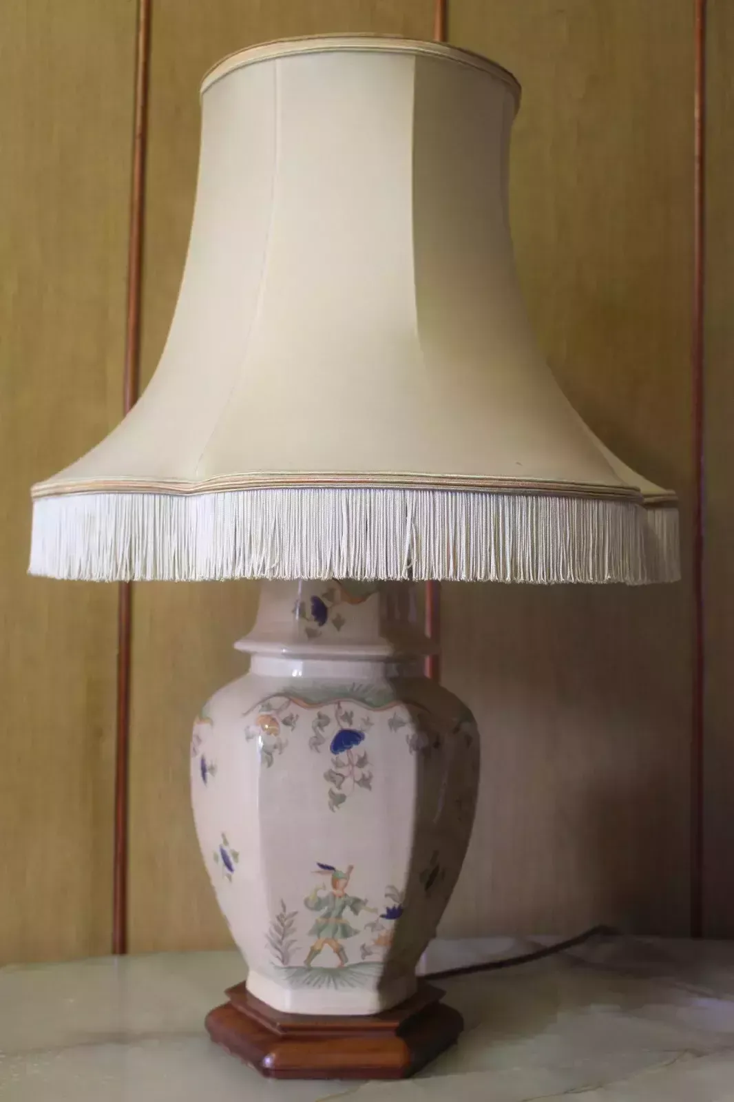 Large Table Pot Lamp Vintage Chinese Style Ceramic/Oak Lamp Mustard Color