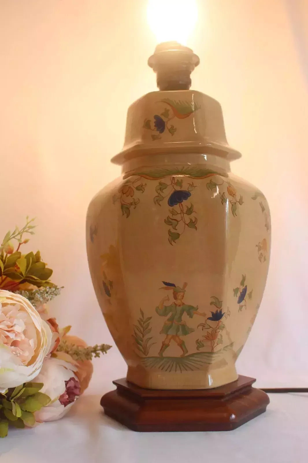 Large Table Pot Lamp Vintage Chinese Style Ceramic/Oak Lamp Mustard Color photo furniture