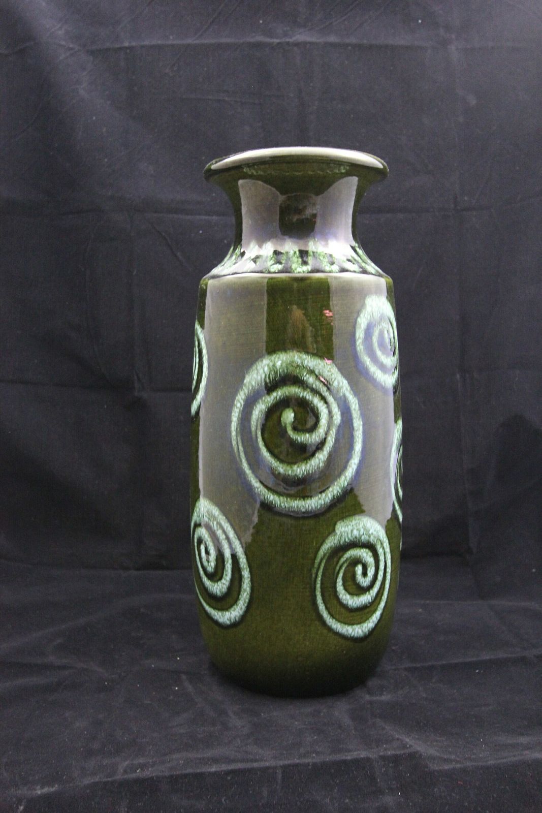 Glorious Scheurich West German Pottery Floor Vase In Deep Green High Gloss Glaze With Pale Green/White Contrast Spiral Design photo Home Decor