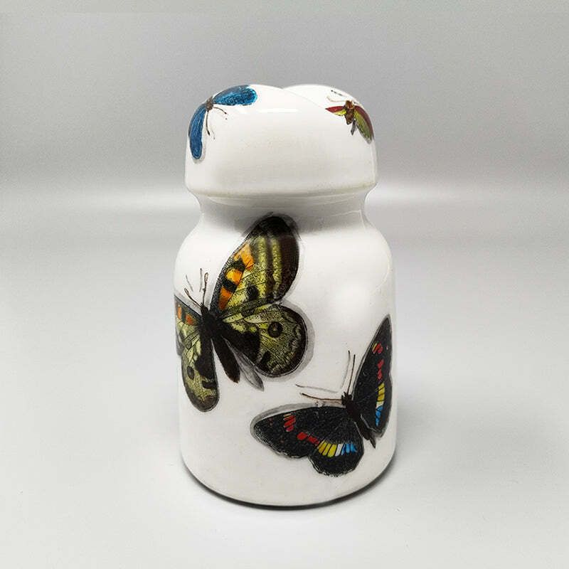 1950s Fornasetti Paperweight In Porcelain By Piero Fornasetti photo vinterior